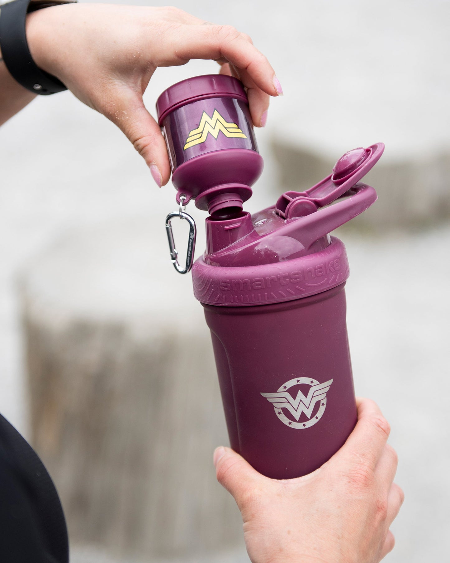 whey2go-funnel-wonder-woman-u6 Smartshake_Whey2Go_Wonderman_Lifestyle.jpg