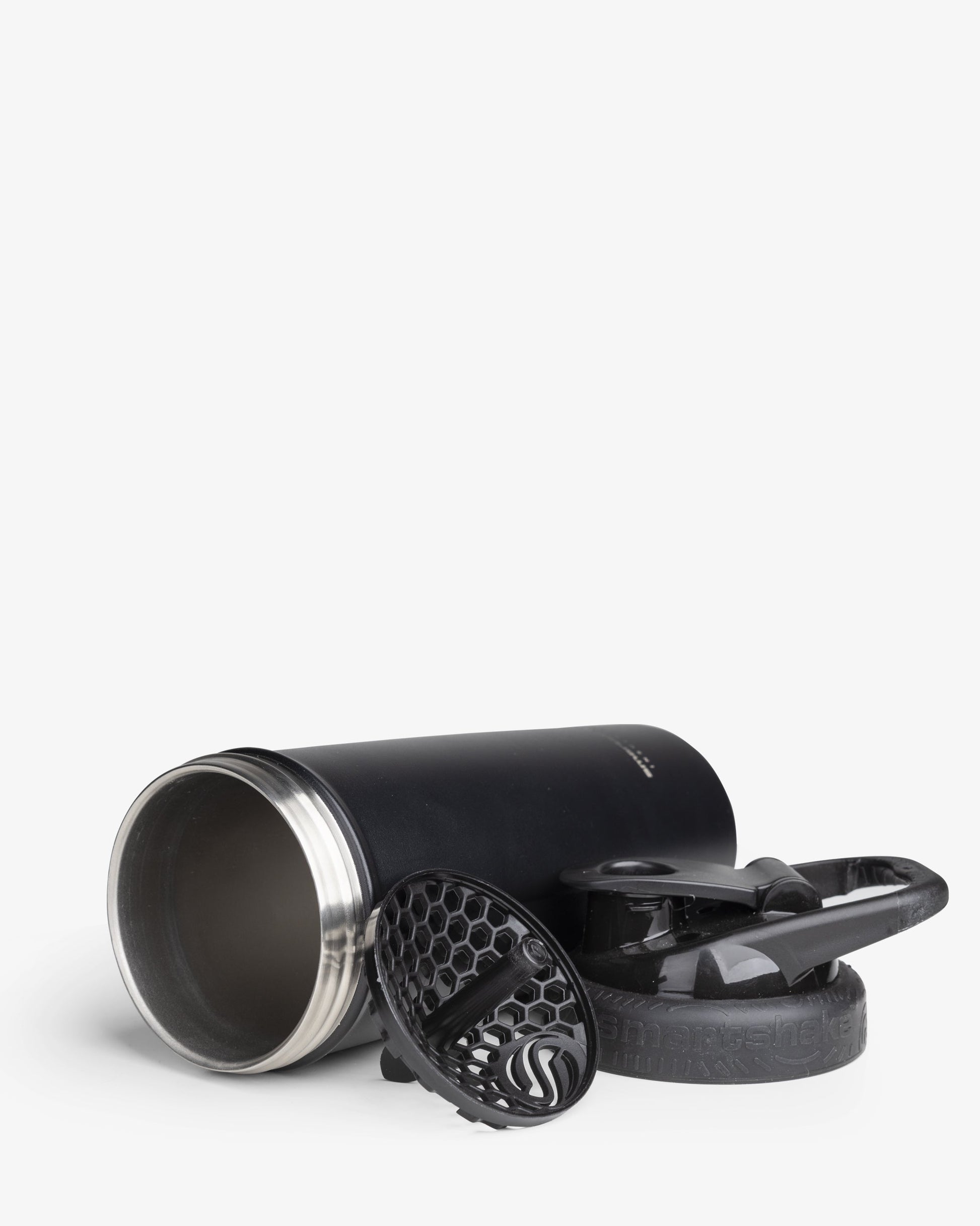 insulated-steel-shaker-black-p5 Smartshake_Insulated_Steel_Black_assambled.jpg