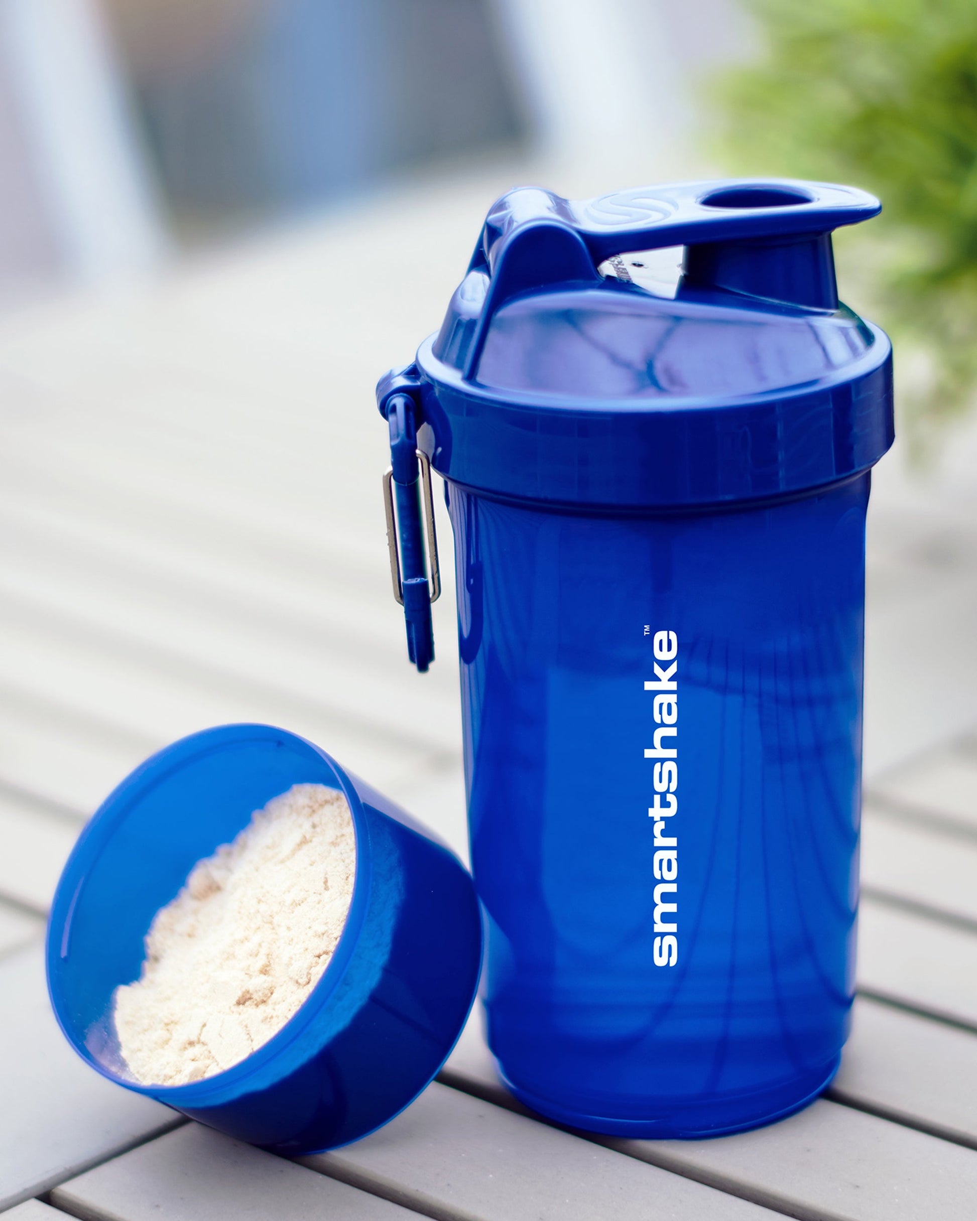 original2go-one-navy-blue-i8 Smartshake_Original2GoONE_Navy_Blue_lifestyle.jpg