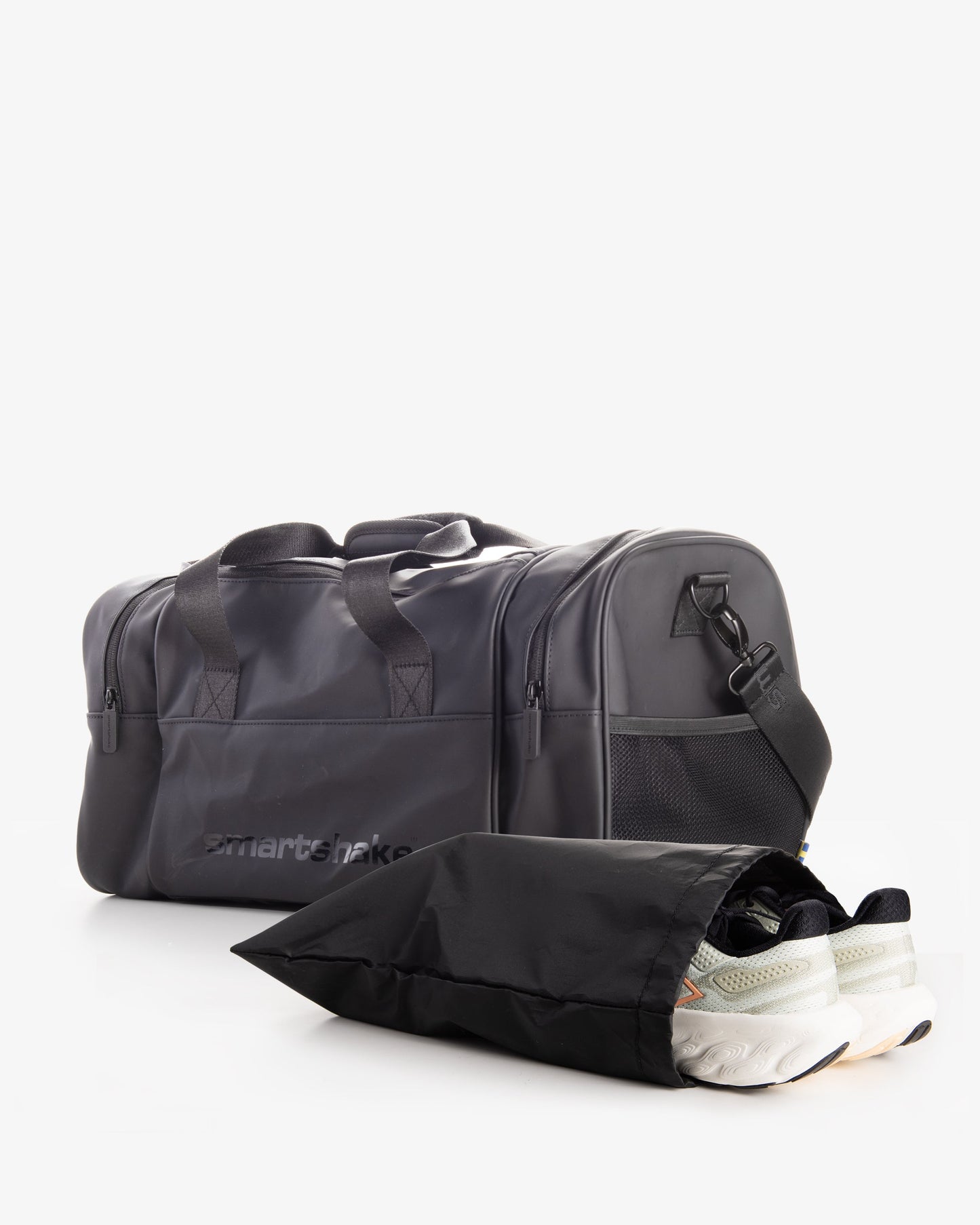 gym-bag-black-r3 Smartshake_gym_bag_Black_unassamled_24a00c8d-f290-45f6-bb42-151f345784ff.jpg